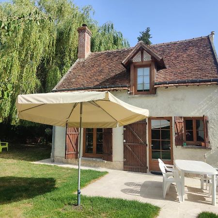 La Petite Maison Dans La Foret Gy-en-Sologne 外观 照片