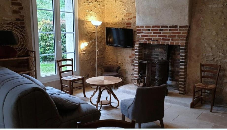 La Petite Maison Dans La Foret Gy-en-Sologne 外观 照片