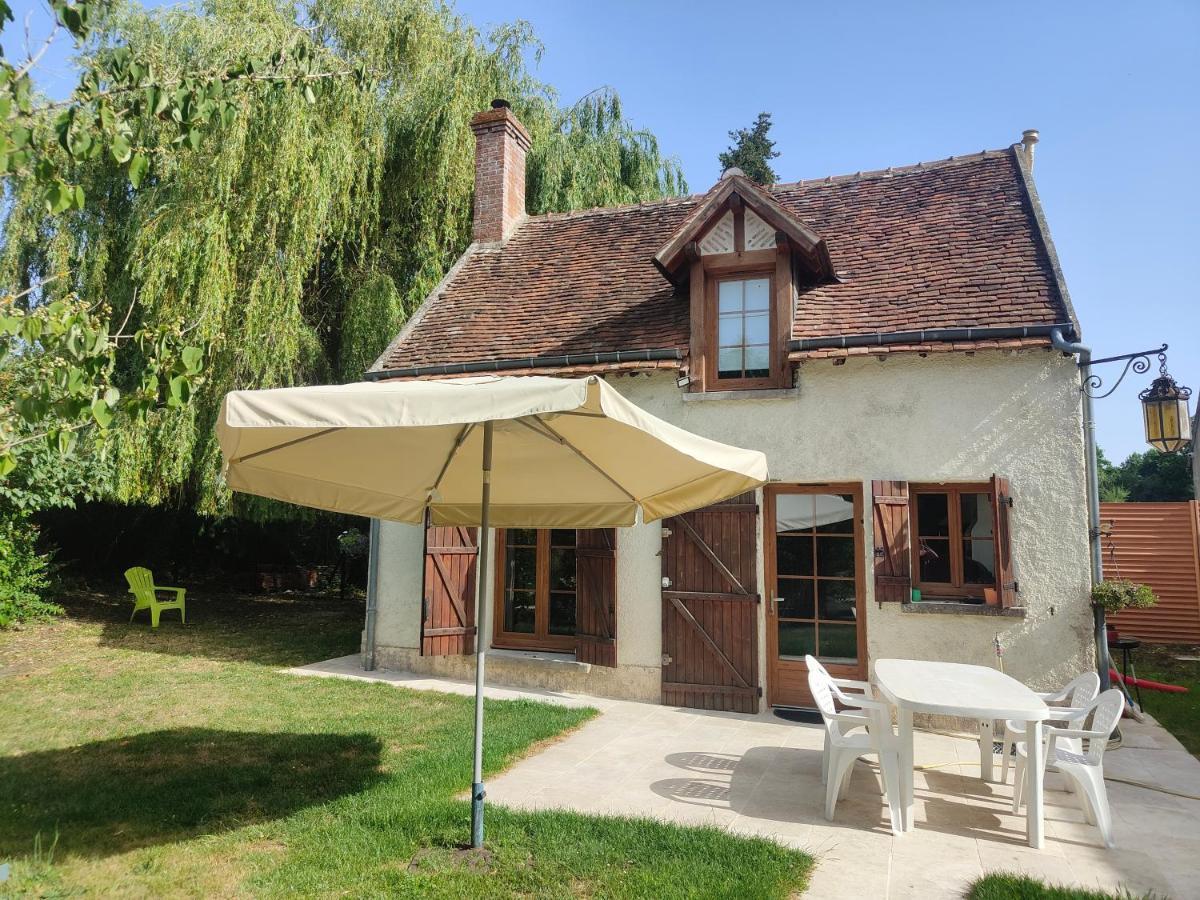La Petite Maison Dans La Foret Gy-en-Sologne 外观 照片