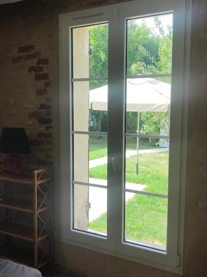 La Petite Maison Dans La Foret Gy-en-Sologne 外观 照片